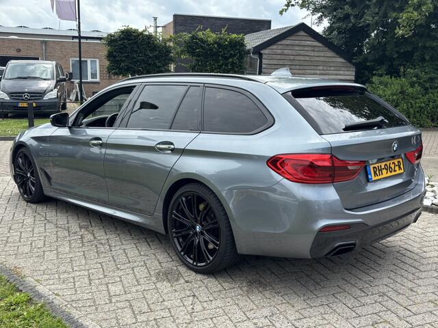 BMW 5-SERIE Touring 530D High Exe 2017 M-Pakket Pano HUD Softclose H/K Audio