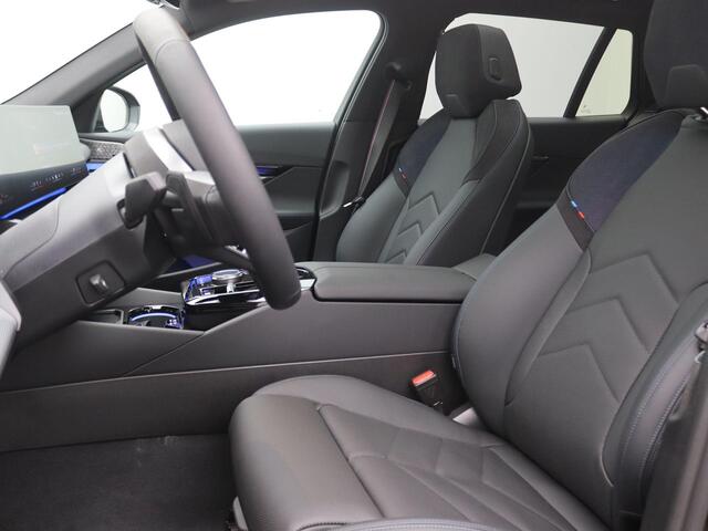 BMW 5-SERIE Touring 530e xDrive 299PK Aut. M-Sport Pro, Panoramadak, Head-Up Display, Stoelverwarming & ventilatie, Bowers & Wilkins Audio, Elektr. Achterklep, Trekhaak, 21" LM Velgen