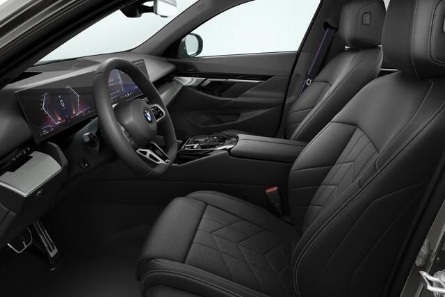 BMW 5-SERIE 520i M-Sport Pro | Comfort Pack | Travel Pack | Driving Assistant Plus | Stoelventilatie | Harman/Kardon