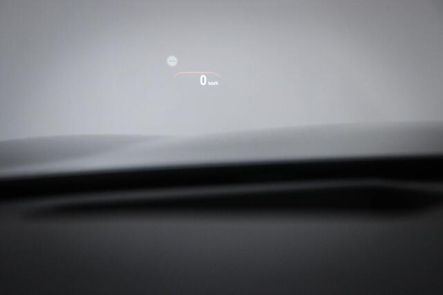 BMW 5-SERIE Touring 530i xDrive M-Sport High Executive | PANORAMADAK | HEAD UP | STUURVERWARMING | TREKHAAK | 360 CAMERA | 19"