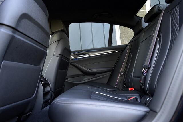 BMW 5-SERIE 520e M-Sport SOH 88% Rijklaarprijs-Garantie Leder Interieur Apple carplay Airco 20 Inch Head-Up
