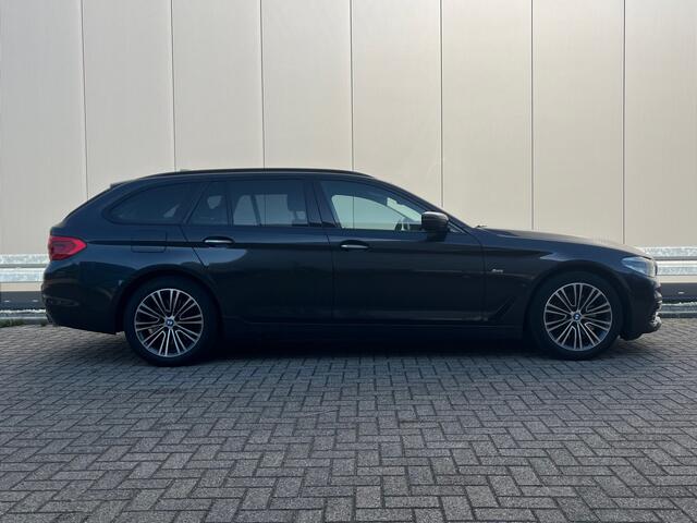 BMW 5-SERIE Touring 540d xDrive Executive Luxury Line