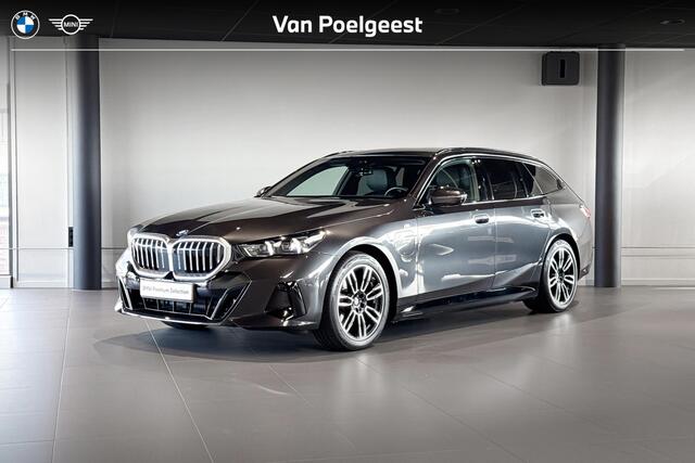 BMW 5-SERIE Touring 530e M Sport Edition | Harman Kardon | Stoelventilatie | Comfort Access | Trekhaak |