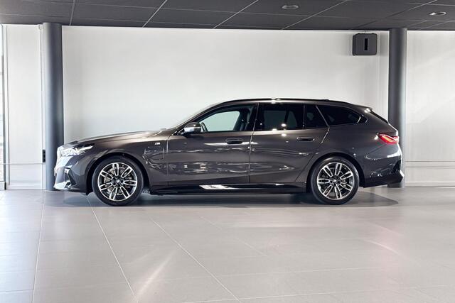 BMW 5-SERIE Touring 530e M Sport Edition | Harman Kardon | Stoelventilatie | Comfort Access | Trekhaak |