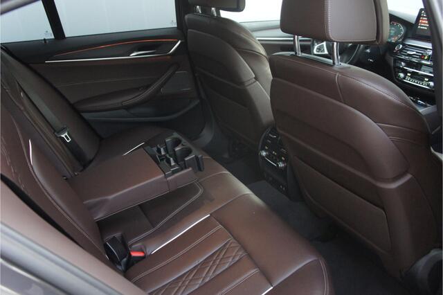 BMW 5-SERIE M550i xDrive