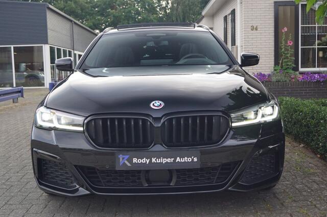 BMW 5-SERIE 530e (292pk) M pakket HUD/HenK/Pano/Comfort Stoelen/