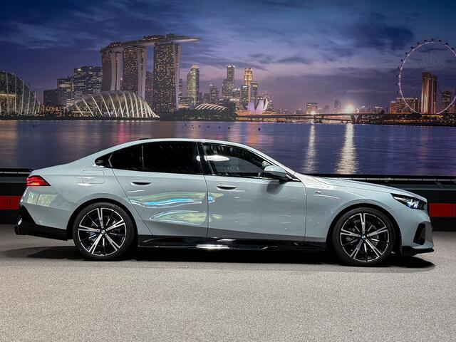 BMW 5-SERIE 520i M-Performance|Panorama|360|HeadUp|NL NAP|BTW
