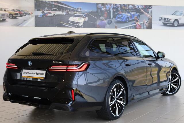 BMW 5-SERIE Touring 530e xDrive | M Sportpakket | Panorama Dak | Harman/Kardon | Driving Assistant Professional