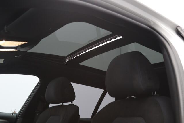 BMW 5-SERIE Touring 252 PK 530i xDrive Executive, *1-Eigenaar*, Panormadak, 360 Camera, Harman/Kardon, Head-Up Display