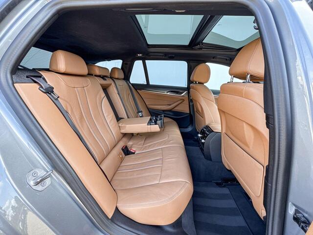 BMW 5-SERIE Touring 530e High Ex | M Sport | Panoramadak |