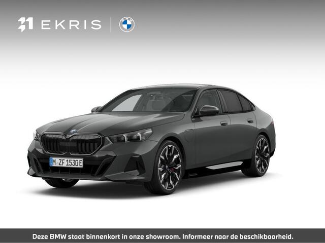 BMW 5-SERIE 550e xDrive M Sportpakket Pro | Innovation Pack | Comfort Pack | Travel Pack | Parking Assistent Professional | Driving Assistent Professional