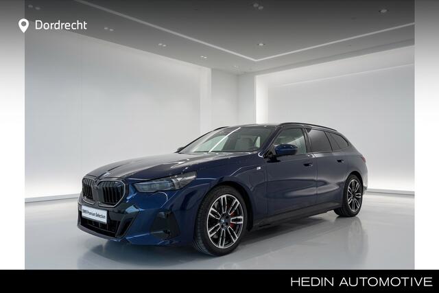 BMW 5-SERIE Touring 550e xDrive M-Sport Pro | Panorama | Trekhaak | Bowers & Wilkins Surround Sound | Stoelventilatie | 498 pk