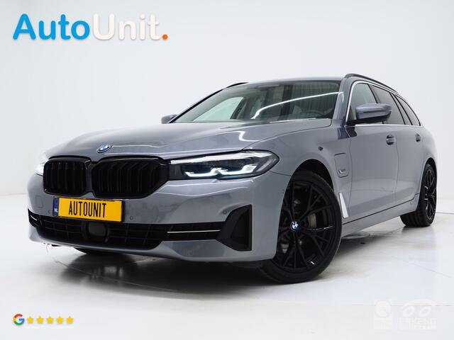 BMW 5-SERIE Touring 530e | Leder | Trekhaak | 360 | Adaptive Cruise | Dodehoek | Stoelverwarming | Carplay
