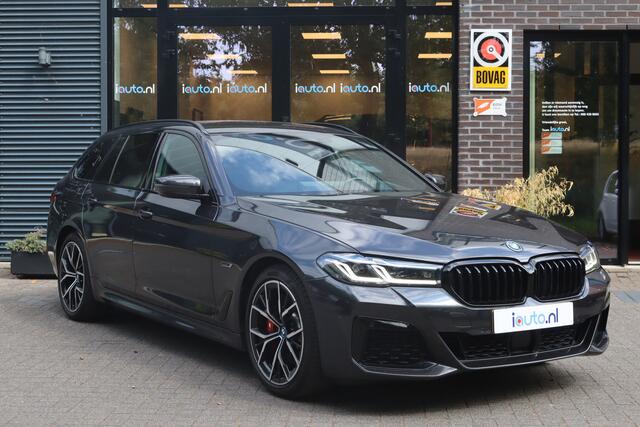 BMW 5-SERIE Touring 530e M-Sport Shadow Line Laser LED/HK/Head-up/ACC/Virtual Cockpit+/Camera/Leder Dakota/4-Zone ECC/Trekhaak wegkl.