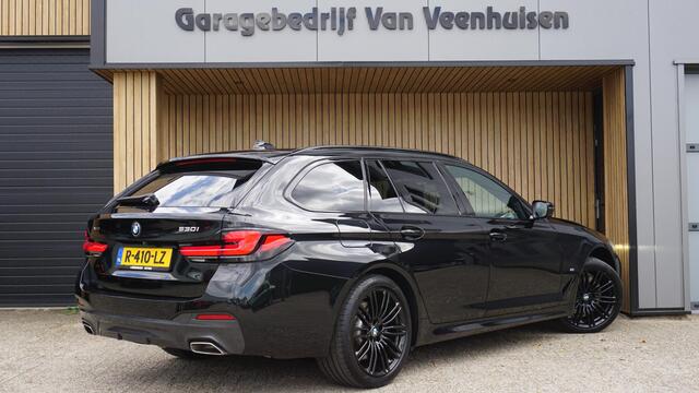 BMW 5-SERIE Touring 530i 252pk xDrive High Executive M-sport 3x Pano 360 cam Hud Elek haak *89057* Laser light Stoelverw Keyless Leder 19 inch LM
