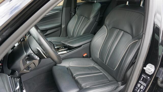 BMW 5-SERIE Touring 530i 252pk xDrive High Executive M-sport 3x Pano 360 cam Hud Elek haak *89057* Laser light Stoelverw Keyless Leder 19 inch LM