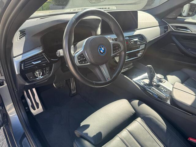 BMW 5-SERIE Touring 530e M Sport | Soft Close | Head-Up | Comfort | Harman/Kardon | Panoramdak