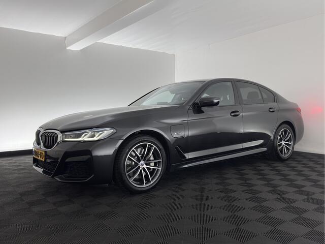 BMW 5-SERIE 530e Business Edition Plus M-Sportpack (Plug-in) (INCL.BTW) *LEATHER | FULL-LED | MEMORY-PACK | DIGI-COCKPIT | HIFI-SOUND | CAMERA | NAVI-FULLMAP | PRIVACY-GLASS | SHIFT-PADDLES | ECC | PDC | CRUISE | 18''ALU*