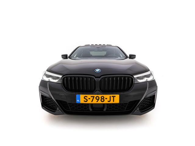 BMW 5-SERIE 530e Business Edition Plus (Plug-in) (INCL.BTW) *PANO | HEAD-UP | LEATHER | FULL-LED | MEMORY-PACK | HARMAN/KARDON | BLIND-SPOT | DIGI-COCKPIT | CAMERA | NAVI-FULLMAP | PRIVACY-GLASS | SHIFT-PADDLES | ECC | PDC | 19''ALU*