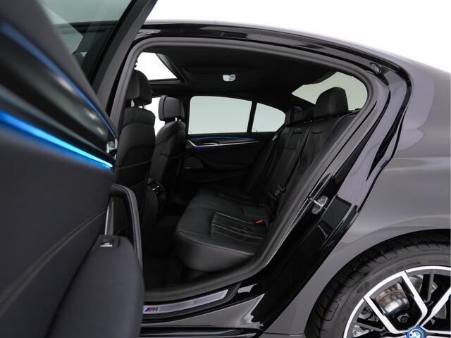 BMW 5-SERIE 530e Business Edition Plus (Plug-in) (INCL.BTW) *PANO | HEAD-UP | LEATHER | FULL-LED | MEMORY-PACK | HARMAN/KARDON | BLIND-SPOT | DIGI-COCKPIT | CAMERA | NAVI-FULLMAP | PRIVACY-GLASS | SHIFT-PADDLES | ECC | PDC | 19''ALU*
