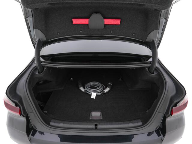 BMW 5-SERIE 530e Business Edition Plus (Plug-in) (INCL.BTW) *PANO | HEAD-UP | LEATHER | FULL-LED | MEMORY-PACK | HARMAN/KARDON | BLIND-SPOT | DIGI-COCKPIT | CAMERA | NAVI-FULLMAP | PRIVACY-GLASS | SHIFT-PADDLES | ECC | PDC | 19''ALU*