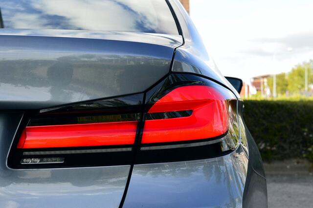 BMW 5-SERIE 530i High Executive Edition Rijklaarprijs-Garantie Leder Interieur Led Camera Apple/Android Navigatie