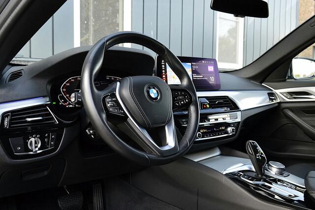 BMW 5-SERIE 530i High Executive Edition Rijklaarprijs-Garantie Leder Interieur Led Camera Apple/Android Navigatie