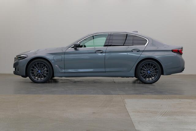BMW 5-SERIE 530e Luxury line | Luxury Line | Memory seats | Nieuwe all-season banden