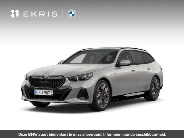 BMW 5-SERIE Touring 550e xDrive M Sport Pro Edition | M Sportpakket Pro | Innovation Pack | Panoramadak