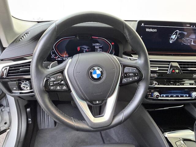 BMW 5-SERIE Touring 530i High Executive | digitale cockpit | panoramadak | leder bekleding | eletrisch verstelbare stoelen | 360 graden camera