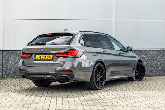 BMW 5-SERIE Touring 530i High Executive M-Sport 20inch / Bernina Grau / Pano / Camera / Laser