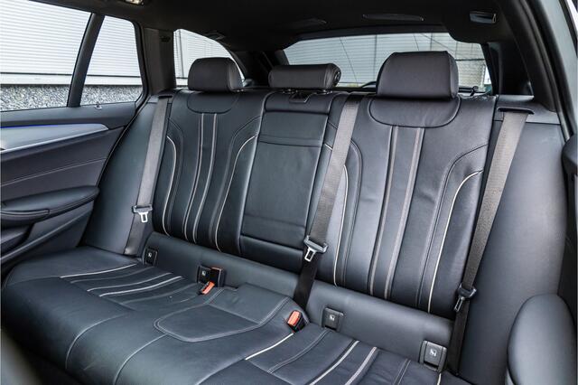 BMW 5-SERIE Touring 530i High Executive M-Sport 20inch / Bernina Grau / Pano / Camera / Laser