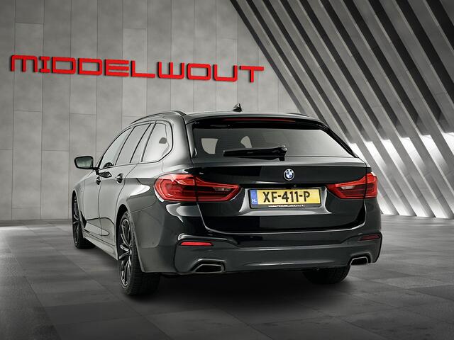BMW 5-SERIE Touring 520i High Exe. M-Sport Pano-dak/Leder/Camera/Keyless Entry
