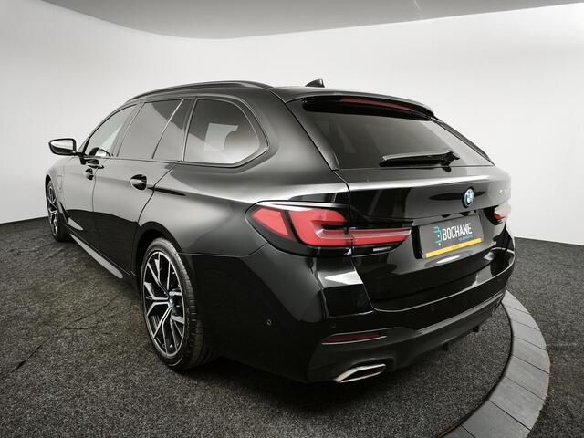 BMW 5-SERIE 530e Touring M-Sport | Pano | 360 Camera | Leer | Carplay | SOH 97%