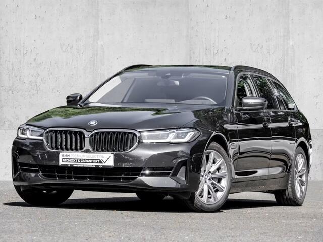 BMW 5-SERIE Touring 530e ** LASER, NAVI+, DAKOTA LEDER, PANORAMA, HuD, KEYLESS, MEM, 38.5k onder NP ** 1e EIG - UNFALLFREI - BMW GAR ** ** INFORMEER OOK NAAR ONZE AANTREKKELIJKE FINANCIAL-LEASE TARIEVEN **