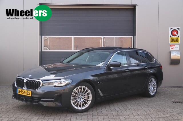 BMW 5-SERIE Touring 530e Business Edition Plus, Carplay, Camera, Laser, Elektr Trekhaak, Memory