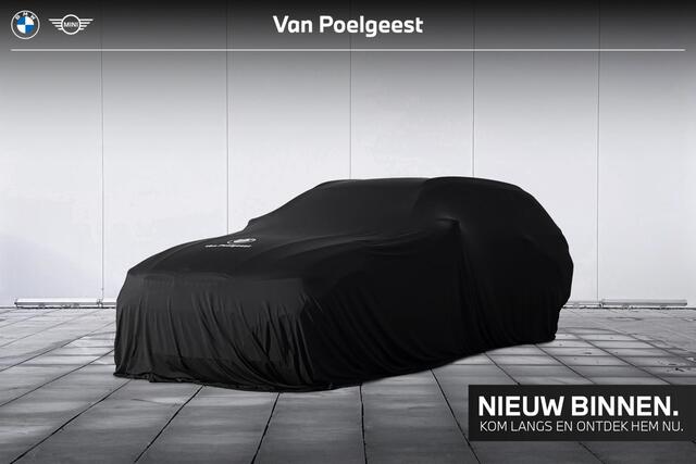 BMW 5-SERIE Touring 550e xDrive M-Sport Pro / Bowers & Wilkins Surround / Glazen panoramadak / Stoelventilatie / Head-Up / Driving Assistant Plus / Parking Assistant Plus / Comfort Access / Stuurwielrand verwarming / Trekhaak Zwenkbaar / 21 Inch / Getinte ramen