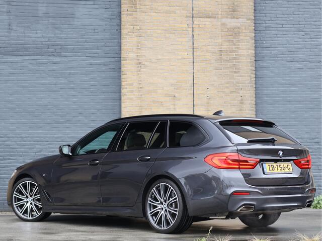BMW 5-SERIE Touring 520i M Sport | 20" Individual 759i | Pano | HUD | Harman/Kardon | Leder |