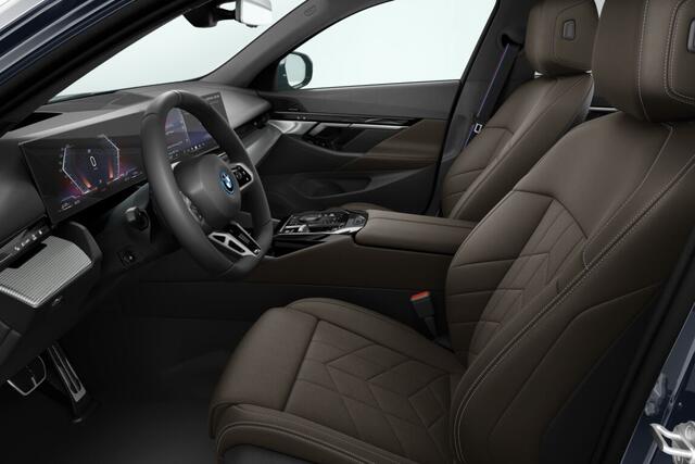 BMW 5-SERIE Sedan 530e M Sport Edition | M Sportpakket Pro | Innovation Pack | Travel Pack | Comfort Pack
