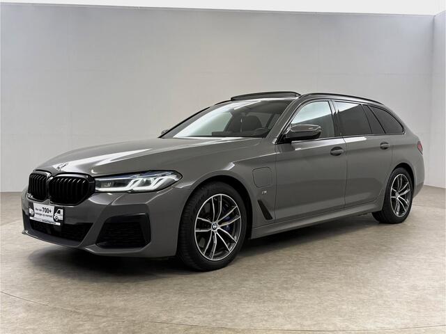 BMW 5-SERIE 530e Touring M-Sport | Pano | H/K | Virtual | HuD | Camera | Berninagrau | BMW-Laser | Sfeer | Trekhaak