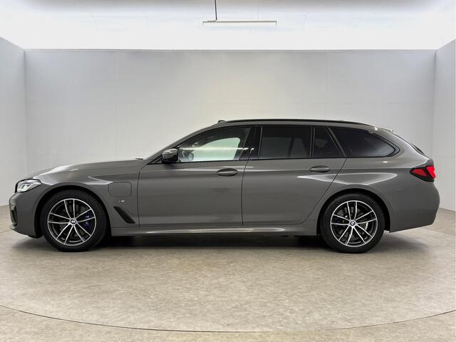 BMW 5-SERIE 530e Touring M-Sport | Pano | H/K | Virtual | HuD | Camera | Berninagrau | BMW-Laser | Sfeer | Trekhaak