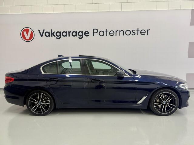 BMW 5-SERIE 530e iPerformance High Executive 18'' LMV / Pano / Leer