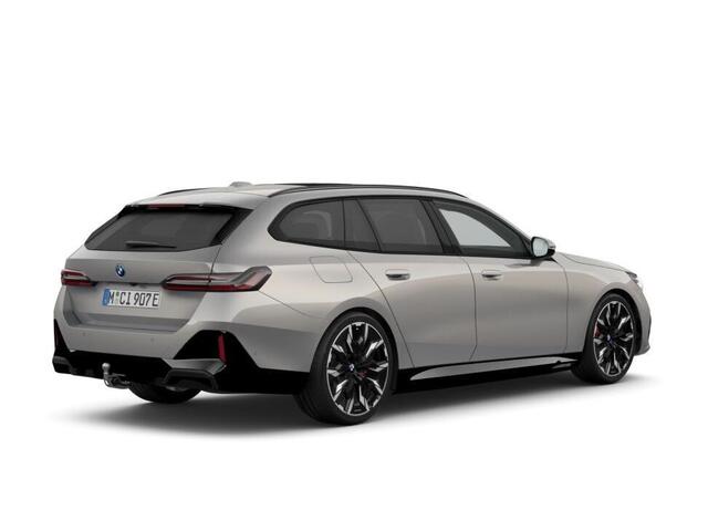 BMW 5-SERIE Touring 530e M Sport Pro Edition Comfort Pack | Innovation Pack | Travel Pack | Bowers & Wilkins