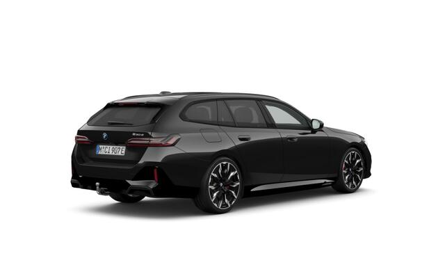 BMW 5-SERIE Touring 530e | M-Sport Pro | 21'' | Panorama. | B&W | Comfortstoel. + vent. | Park. Plus | Head-Up | Comf. Acc. | Trekhaak | Stoel. + stuurverw.