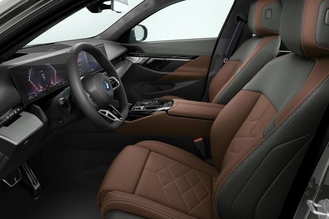BMW 5-SERIE Touring 530e M Sport Pro Edition | M Sportpakket Pro | Innovation Pack | Travel Pack | Comfort Pack