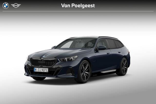 BMW 5-SERIE Touring 530e M Sport Pro Edition | M Sportpakket Pro | Innovation Pack | Travel Pack | Comfort Pack