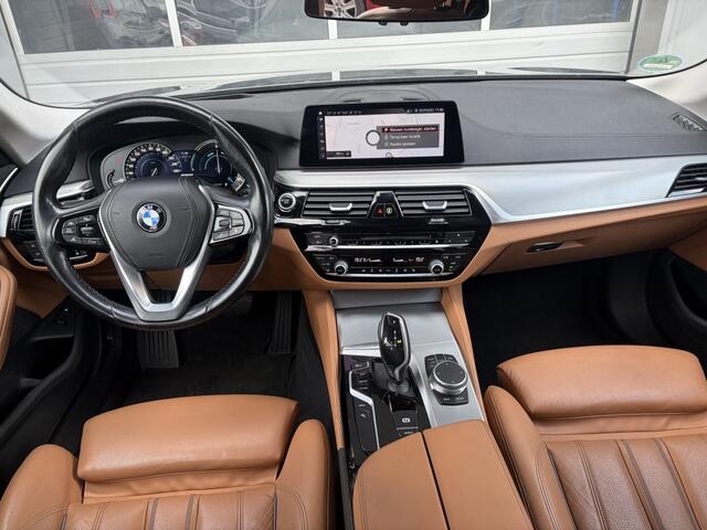 BMW 5-SERIE 530e iPerf High Exe / VOL OPTIE! / HEAD UP! / ADD CRUISE / LANE ASS