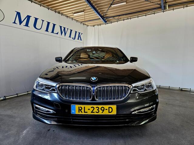 BMW 5-SERIE 530i xDrive High Executive / 360 Camera / Head Up / NL Auto