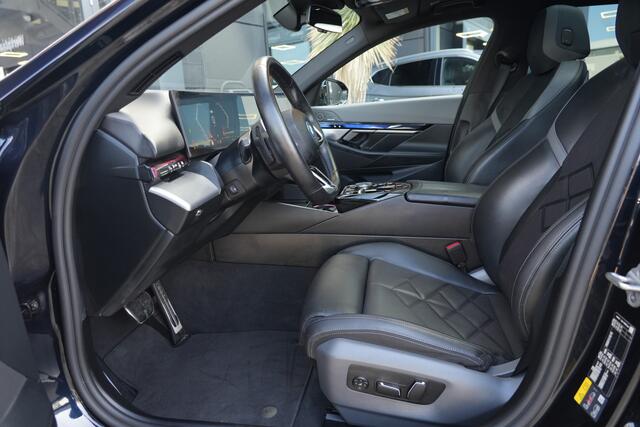 BMW 5-SERIE Touring 530e M Sport High Executive 300pk Panoramadak/HarmanKardon/360Camera