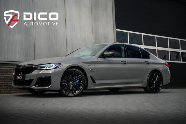 BMW 5-SERIE 545e xDrive Business Edition Plus M-Sport / Pano-Dak/ Adapt.Cruise/ Laserlight/ HUD/ 360° Camera/ H&K/ Soft-Close/ Keyless/ 20'' LMV